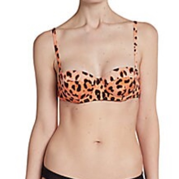 Dolce & GabbanaLeopard Print Bikini Top